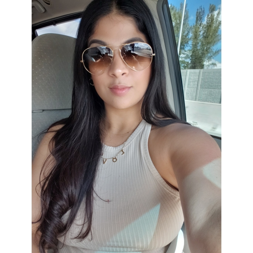 Meet your Posher, Rosario